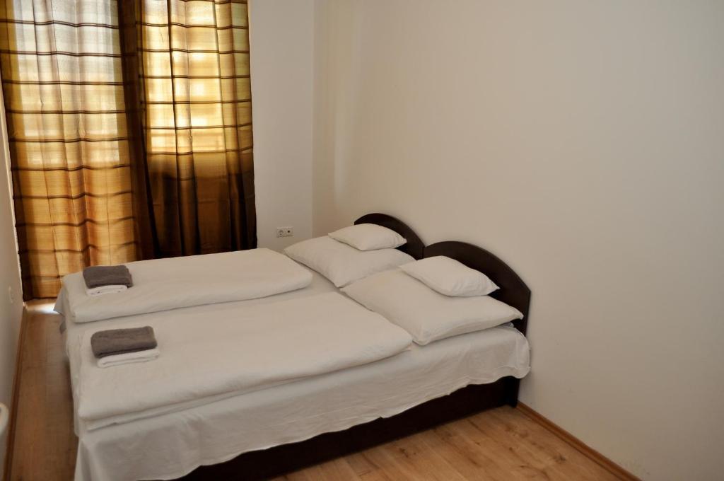 Tisza Palota Apartmanok Сегед Стая снимка