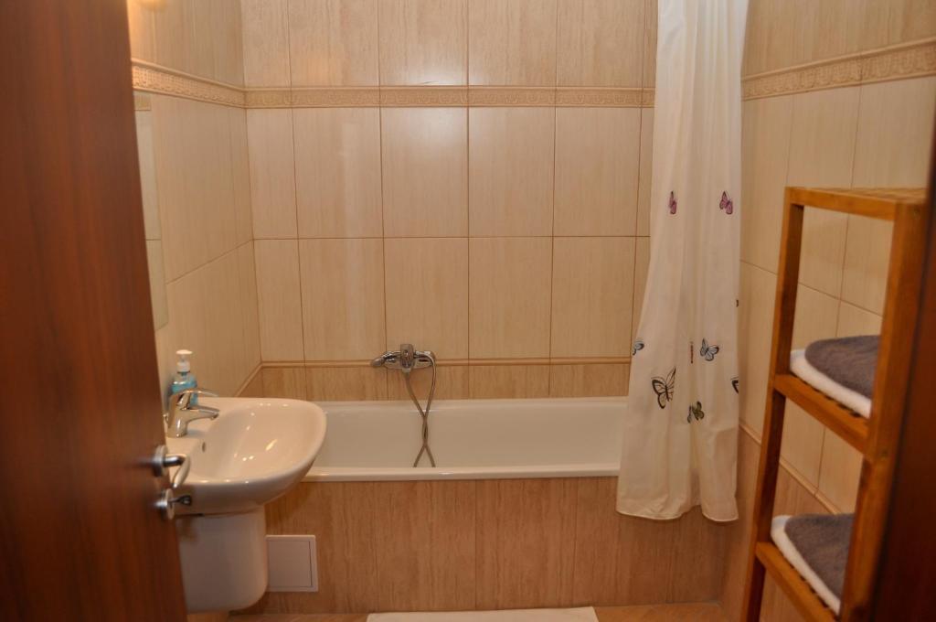 Tisza Palota Apartmanok Сегед Стая снимка