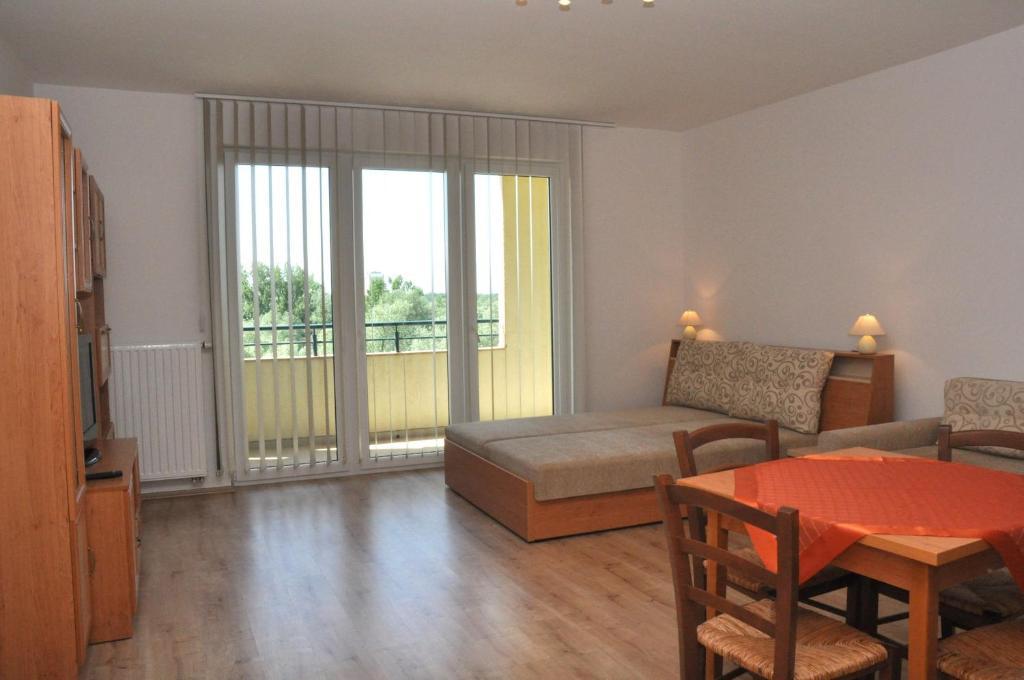 Tisza Palota Apartmanok Сегед Стая снимка