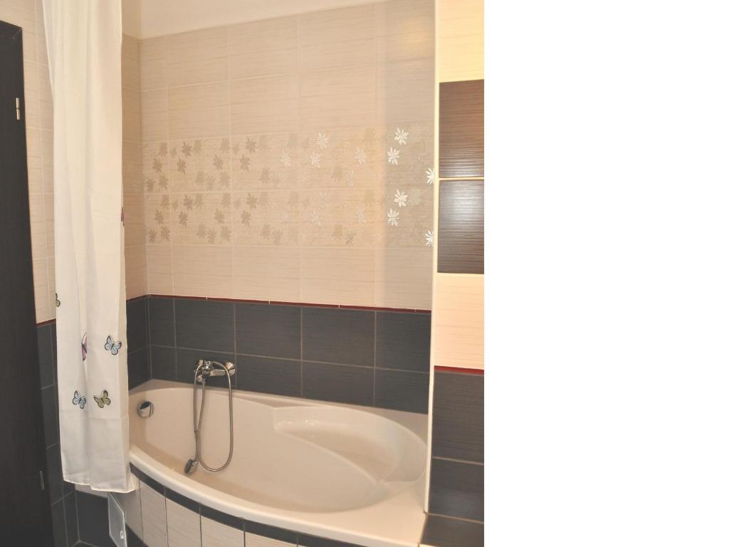 Tisza Palota Apartmanok Сегед Стая снимка