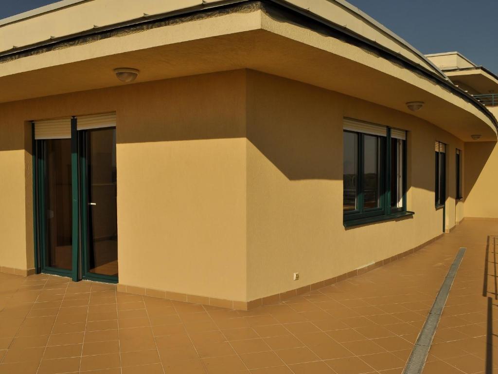 Tisza Palota Apartmanok Сегед Стая снимка